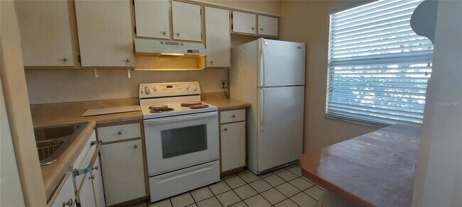 Foto del edificio - 13850 Oakwood Ln