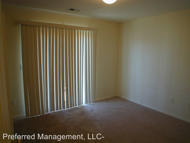 Building Photo - 308 Snyder Ave