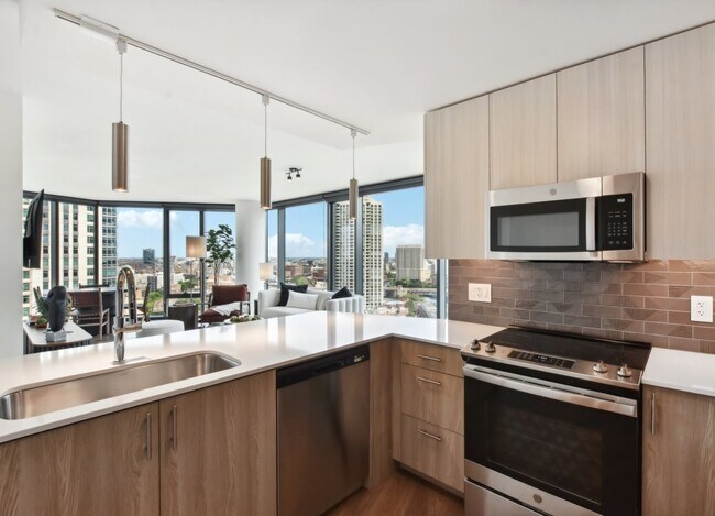 Foto del edificio - 215 N Clinton St