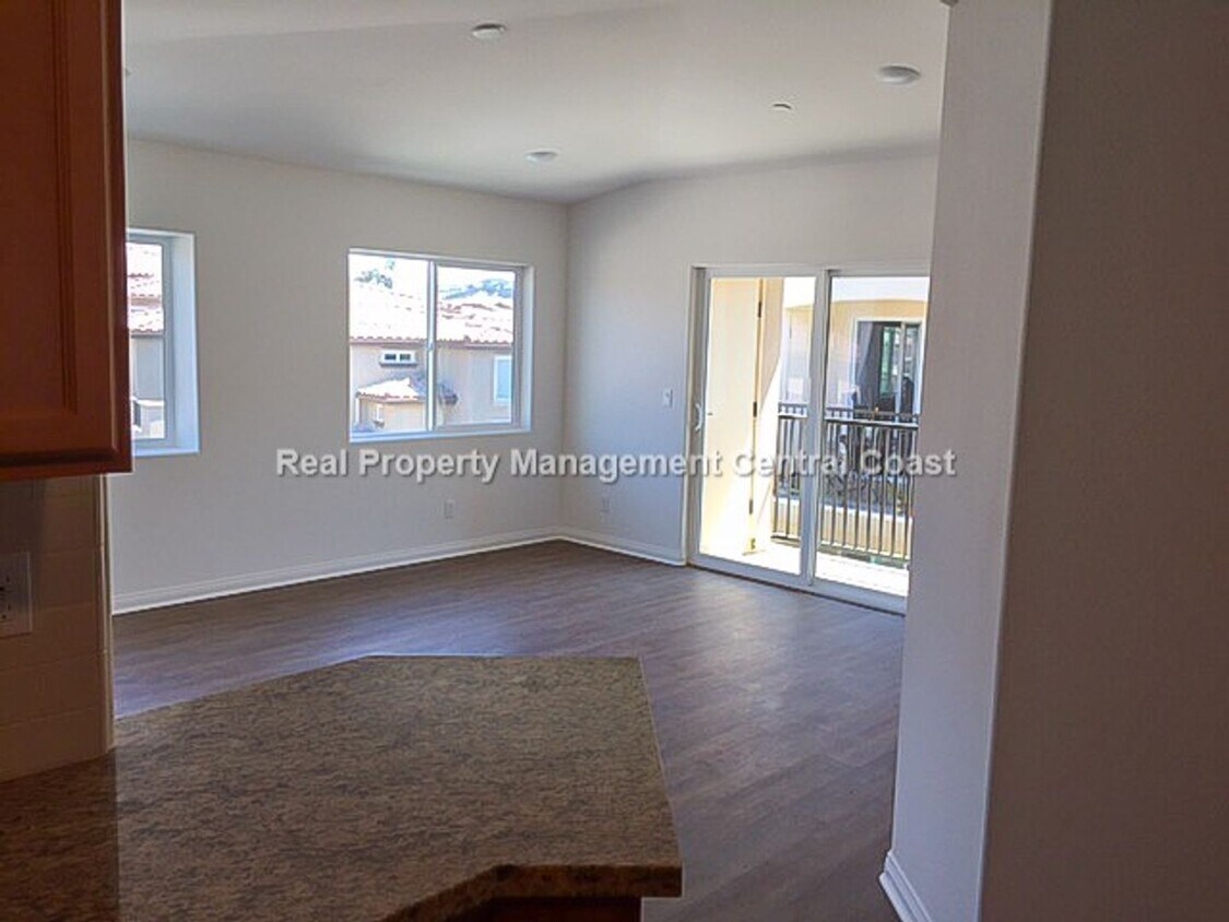 Primary Photo - AVAILABLE NOW - Nice Condo in Pismo Beach ...
