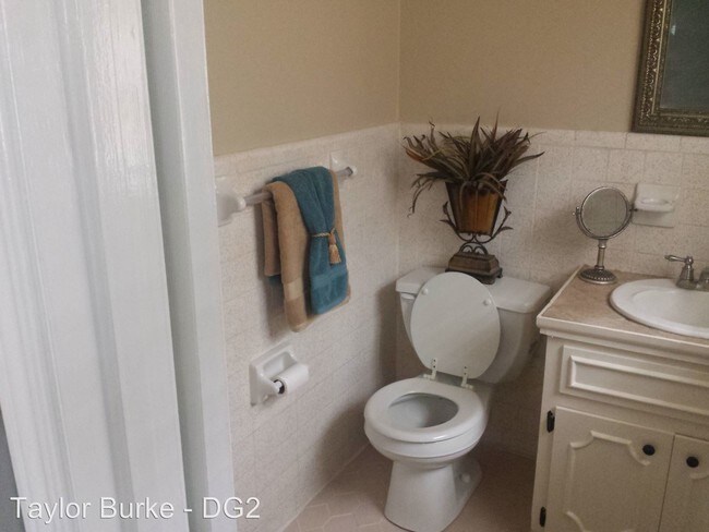 Foto del edificio - 3 br, 2 bath House - 917 20th Ave NW