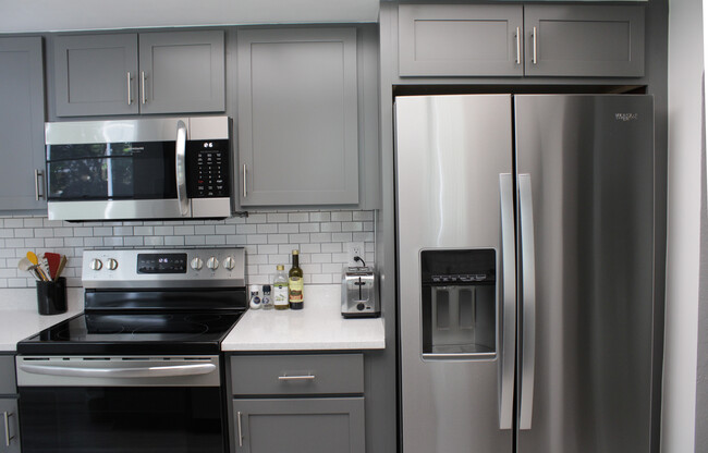 Foto del edificio - 2481 12th Ave SW