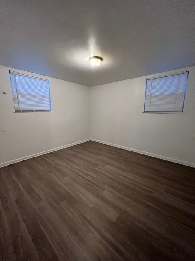 Foto del edificio - 1434 Joliet St