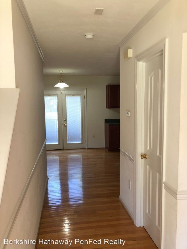 Building Photo - 3 br, 2.5 bath House - 13524 Laketree Drive