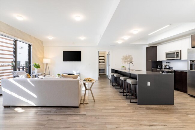 Foto del edificio - 2955 Bird Ave