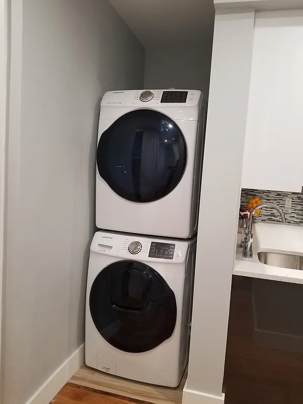 Building Photo - 315 Alexander Ave