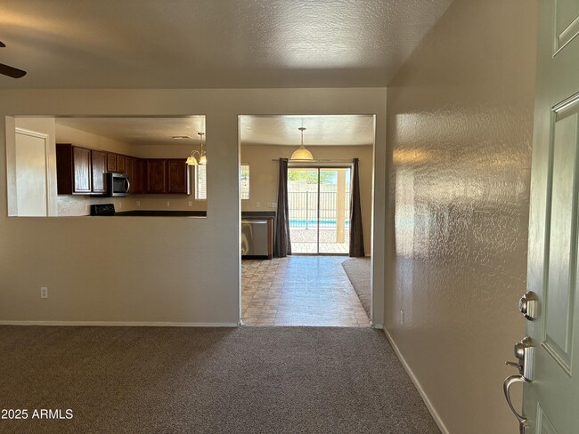 Foto del edificio - 7207 S Sunrise Way