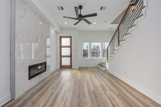 Foto del edificio - 4533 Larkspur St