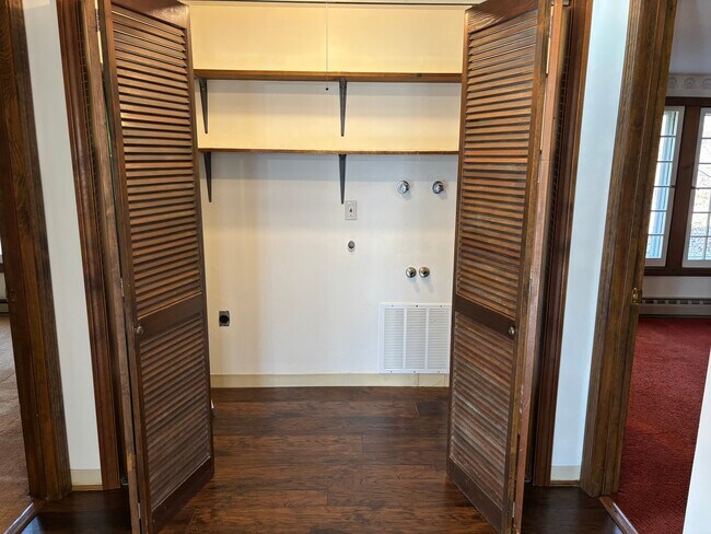 Foto del edificio - 28 Carpenter Rd