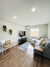 Building Photo - 3410 Chamoune Ave