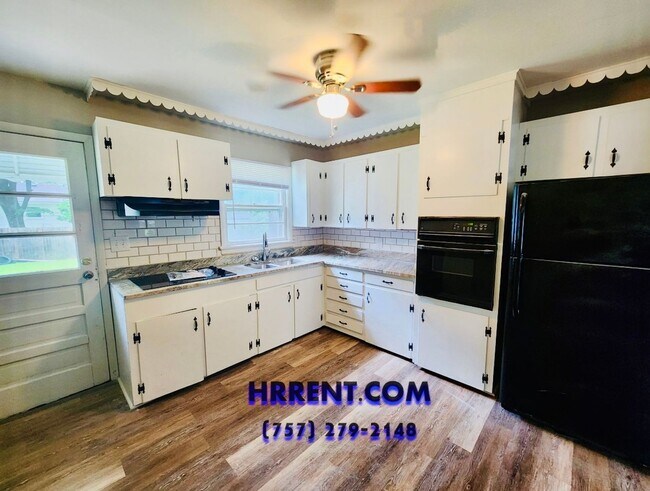 Foto del edificio - Charming 3 Bedroom 1 Bath Home located in ...