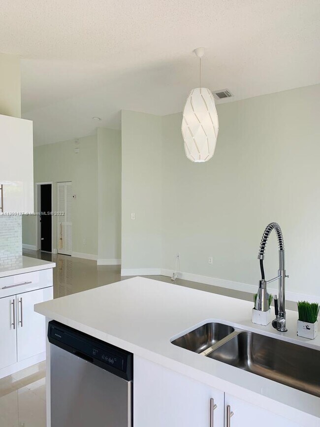 Foto del edificio - 14315 SW 177th Ter