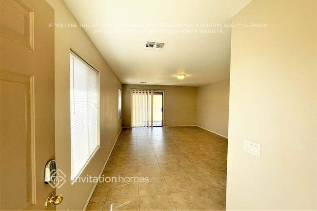 Building Photo - 12554 W Indianola Ave