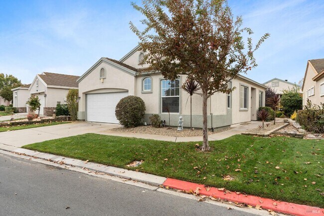 Foto del edificio - 715 Cherry Hills Ln