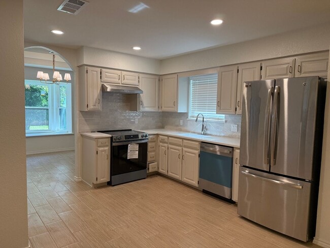 Foto del edificio - 3 Cimarron Dr