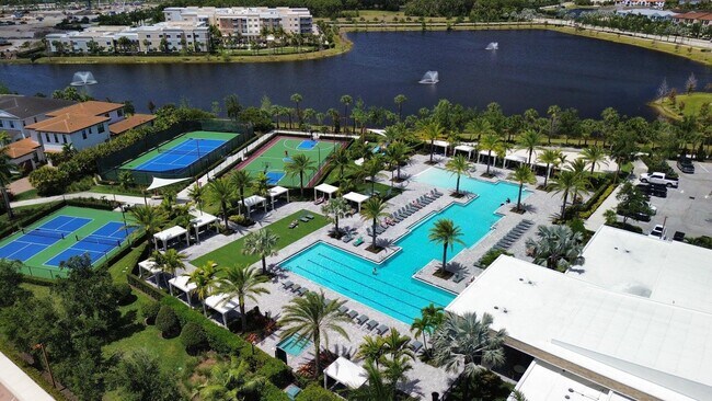 Foto del edificio - 3019 Franklin Pl