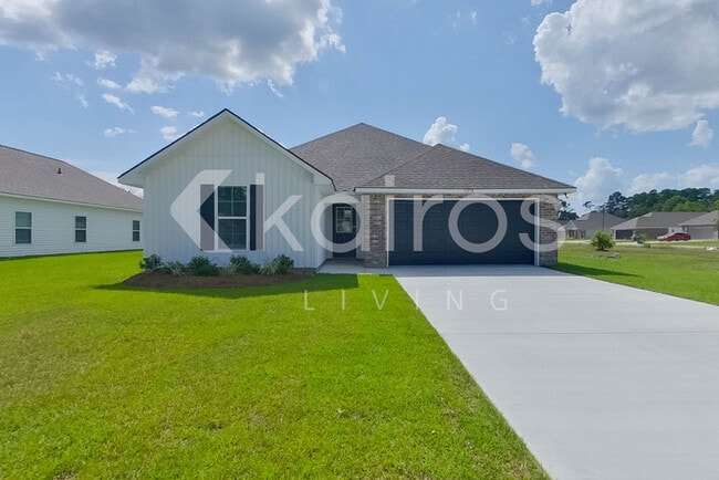 Building Photo - 13778 Pinyon Dr