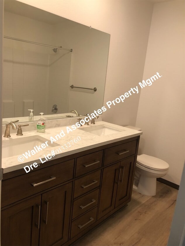 Building Photo - 311 Superior St