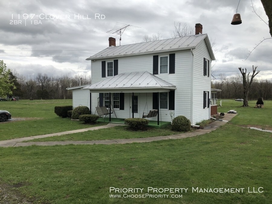 Primary Photo - 2 Bedroom Farm House