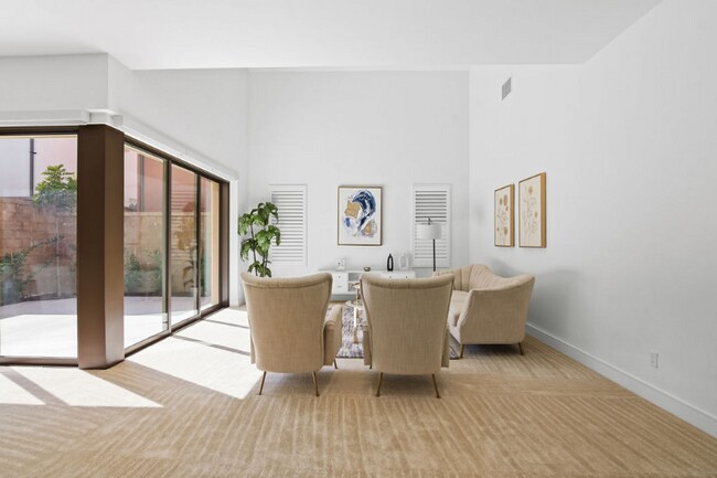 Building Photo - 121 Tall Reed