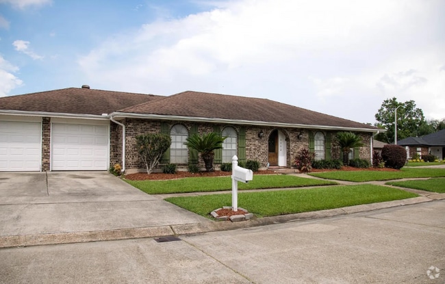 Building Photo - 3352 Irish Bend Rd