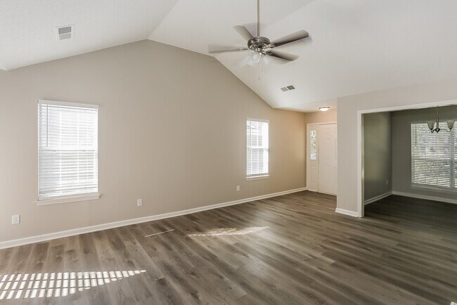 Foto del edificio - 10424 Brawley Ln