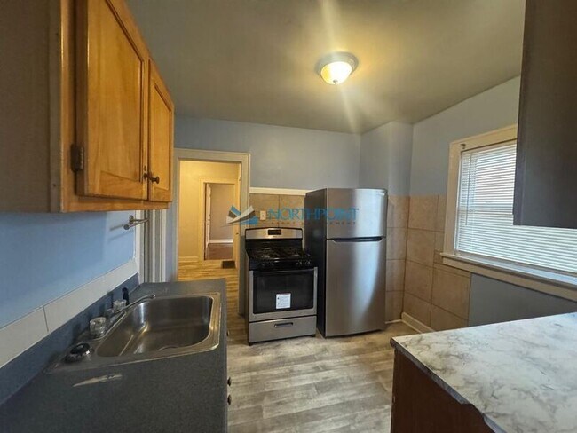 Foto del edificio - 604 1/2 Lowell Ave