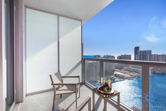 Foto del edificio - 2602 E Hallandale Beach Blvd