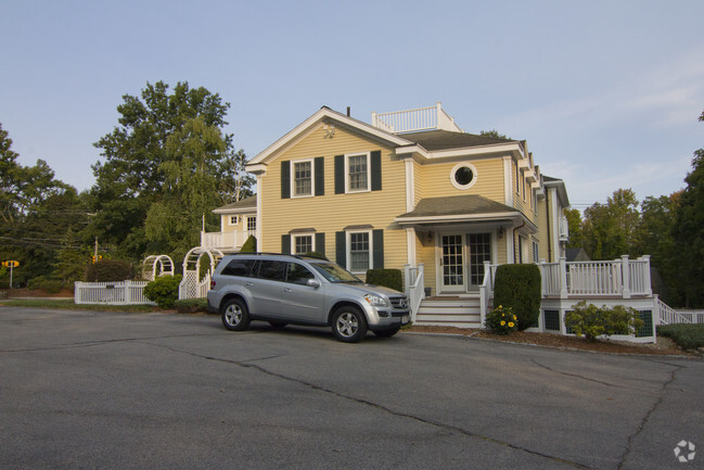 Building Photo - 174 Lowell St