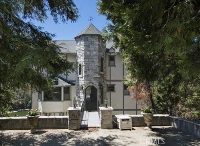 Building Photo - 652 Arbula Dr