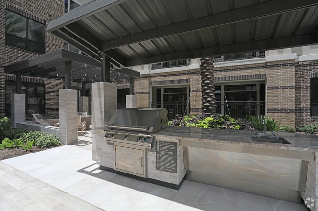 Foto del edificio - Sinclair