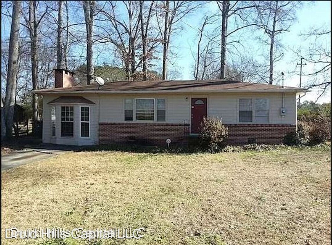 Foto principal - 2 br, 1 bath House - 3901 Cowan Circle