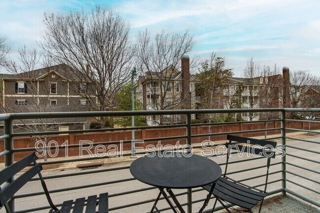 Foto del edificio - 614 Tennessee St