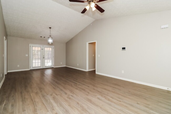 Building Photo - 110 Hunters Keep