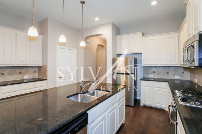 Foto del edificio - Luxury, Location, and Convenience, it is a...