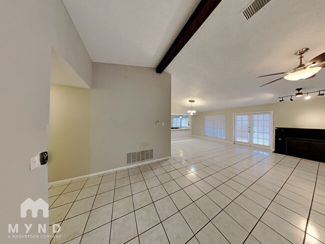 Building Photo - 9150 Park Trail