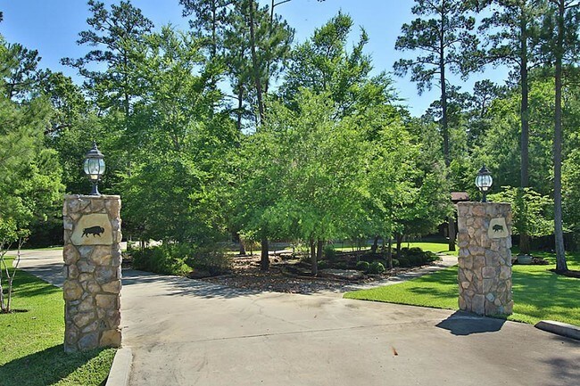 Building Photo - 28773 Woodsong tr