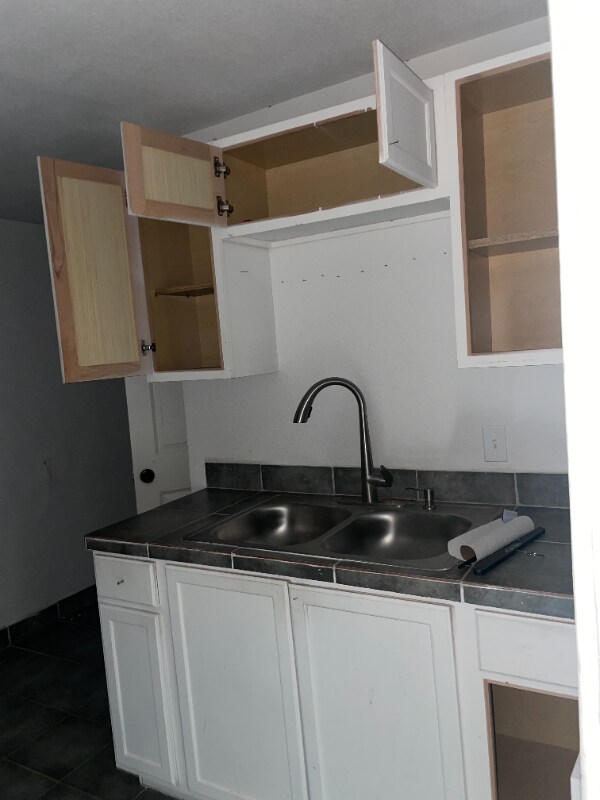 Building Photo - 1815 Nomas St
