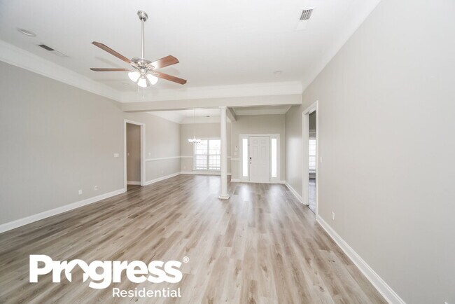 Building Photo - 6758 Greyhawk Cove S