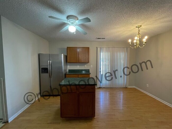 Building Photo - 436 1st Turn Ct SW