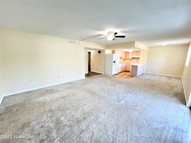 Foto del edificio - 5801 N Atlantic Ave
