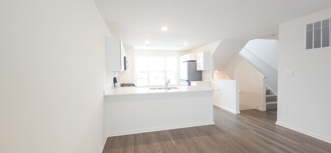 Foto del edificio - 8746 Clover Ln