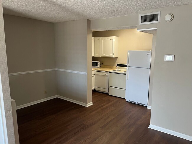 Interior Photo - Quail Creek Apts.
