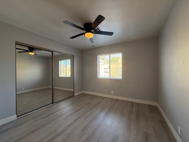 Foto del edificio - 5121 W Pioneer Ave
