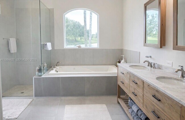 Foto del edificio - 2716 Oakmont Ct