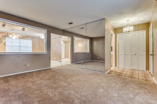 Building Photo - 204 N Bowser Rd