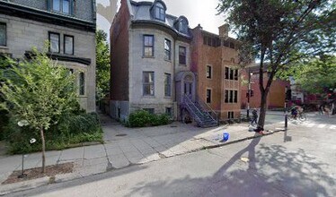 Building Photo - 3501 Rue University