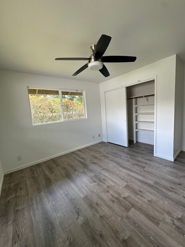 Building Photo - Charming 3-bedroom ,2-bathroom & Fully Fenced