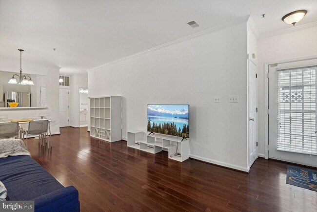 Building Photo - 4688 Lawton Way