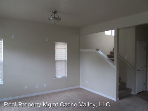 Building Photo - 1475 N 420 W